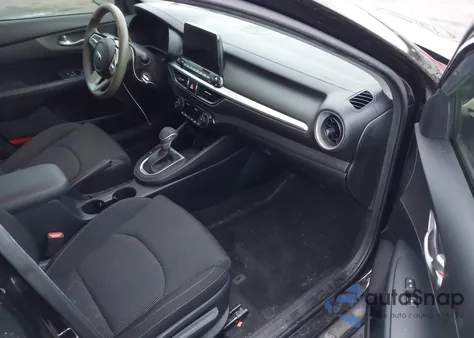 2019 Kia Forte Lxs z USA, uszkodzony, nr VIN 3KPF24AD5KE122201